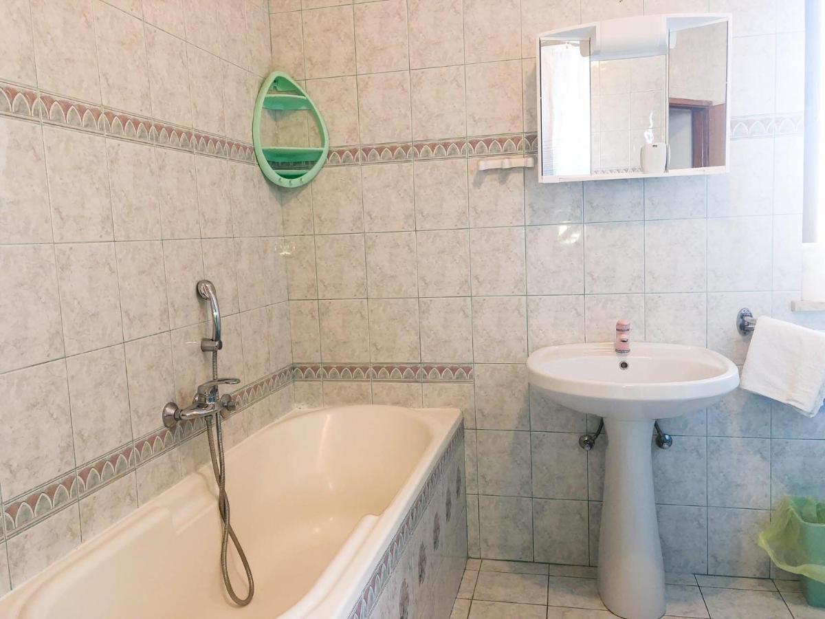 Apartments Damir 2838 Lopar Chambre photo